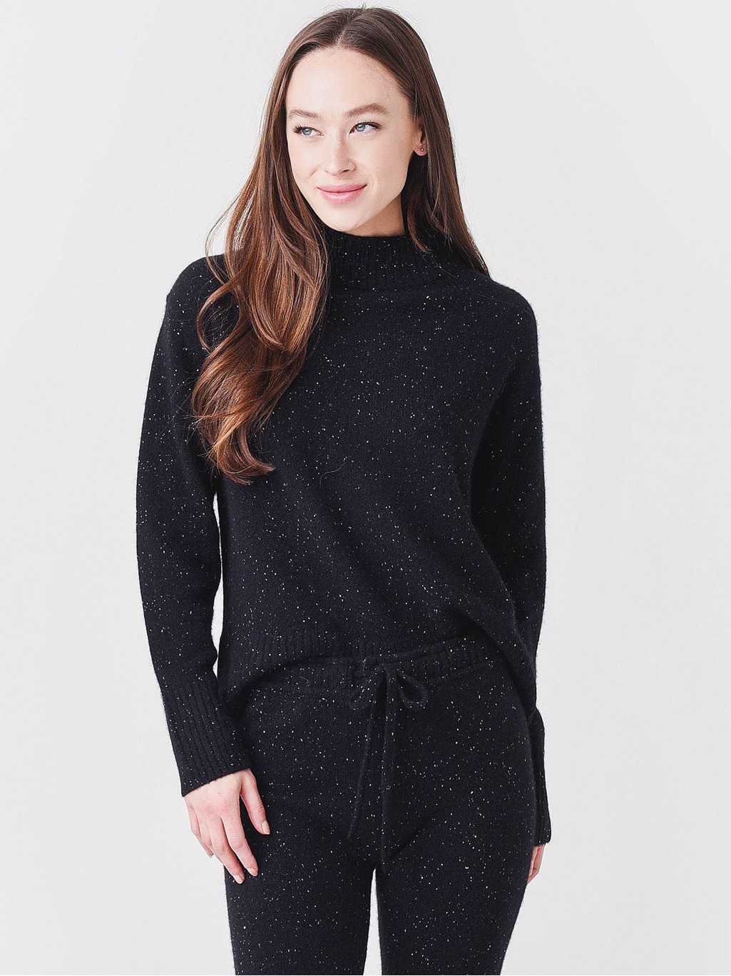 Monrow Neps Cashmere Mock Neck Sweater